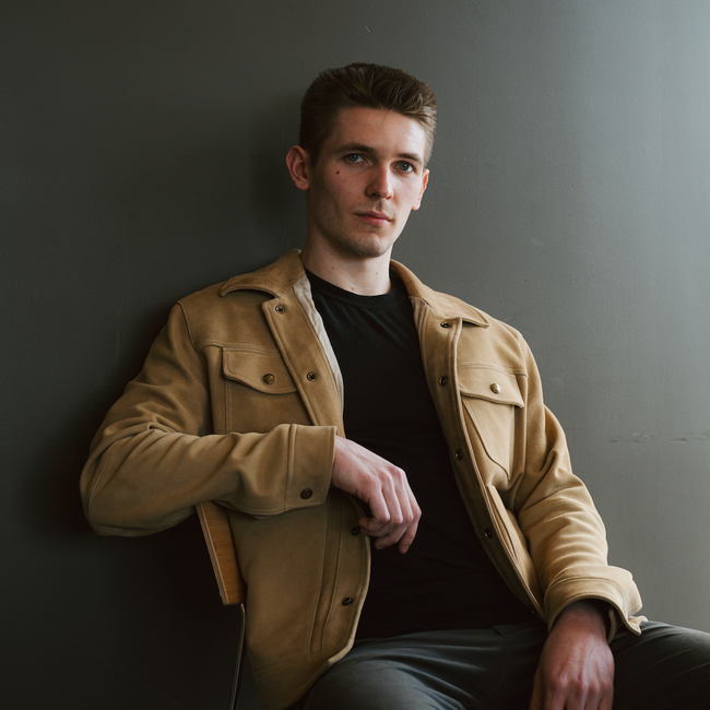 Agent Photo