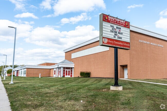 Southport Middle School in Indianapolis, IN has a student-teacher ratio of 18 to 1.