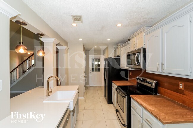 1004 Appling Meadow Dr, Cordova, TN 38018 - photo 7