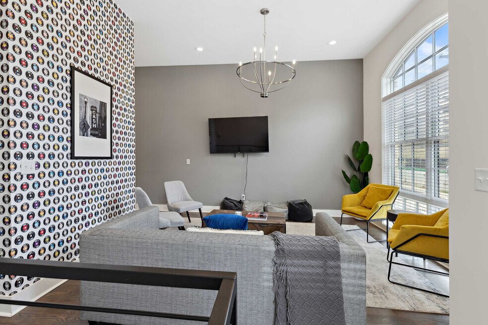 3206 W End Cir unit ID1051656P, Nashville, TN 37203 - photo 1