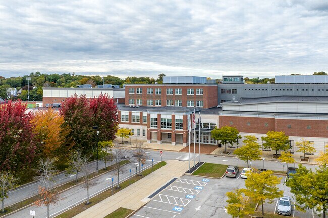 Woburn Memorial High School has an overall grade of B- on Niche.