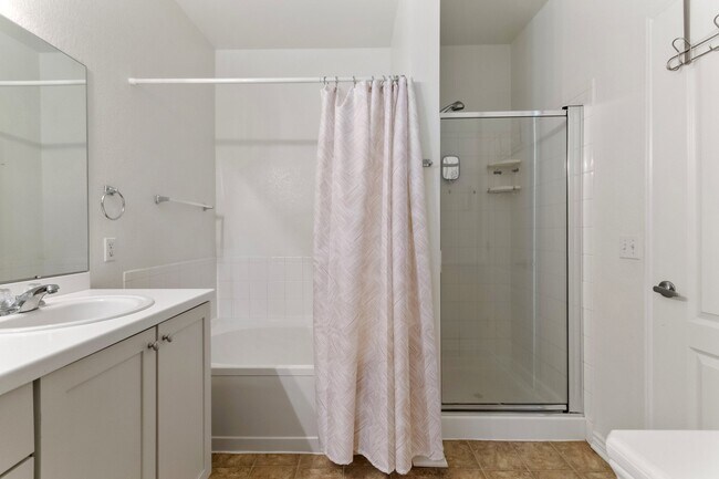 3601 E 103rd Cir unit B36, Thornton, CO 80229 - photo 5