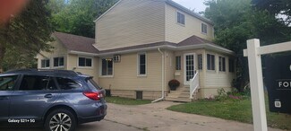 22521 Hoffman St, Saint Clair Shores, MI 48082