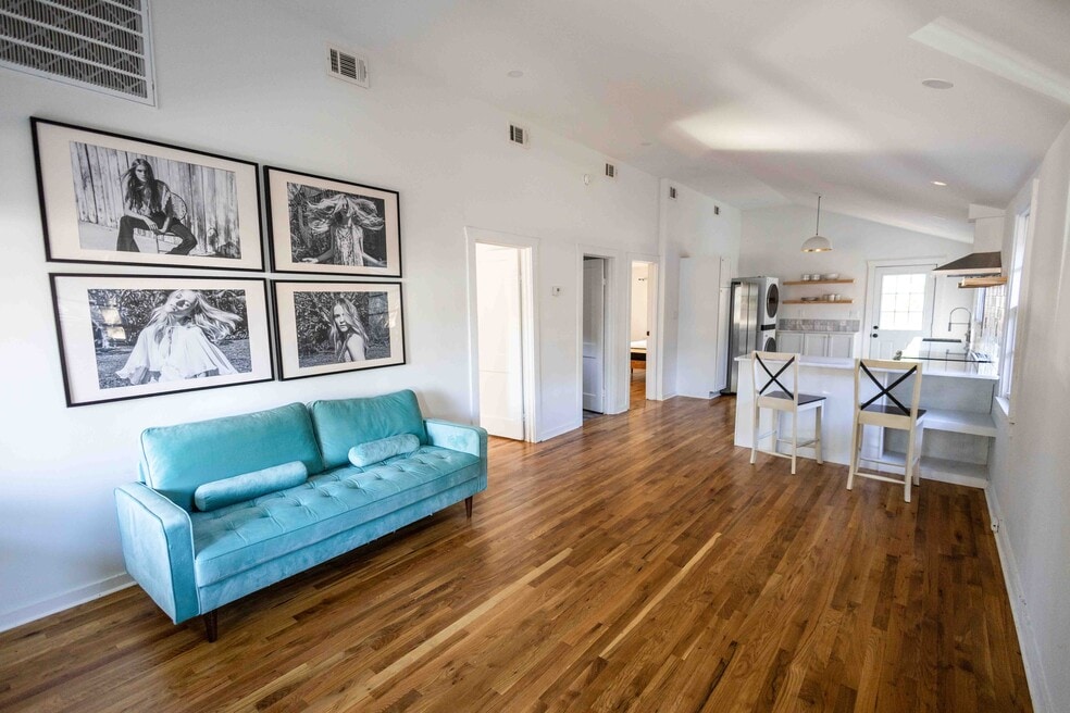 731 E 34th St, Savannah, GA 31401 - photo 1