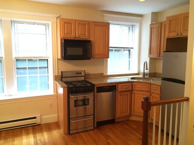 16 Cedar Lane Way unit 2, Boston, MA 02108 - photo 3