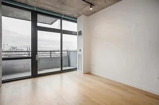 235 W Van Buren St unit 4418, Chicago, IL 60607 - photo 3