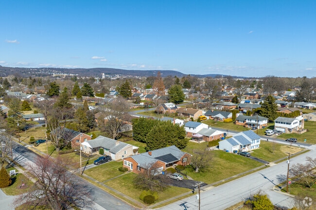 East York homes generally reside on larger lots of land, offering a sense of privacy.