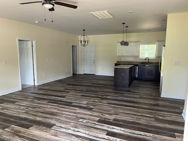 5712 Grubb Rd, Hixson, TN 37343 - photo 2