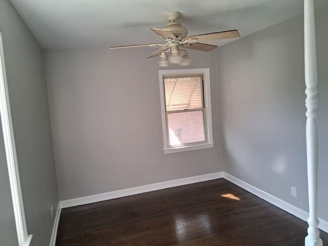 27 164th Place, Calumet City, IL 60409 - photo 2