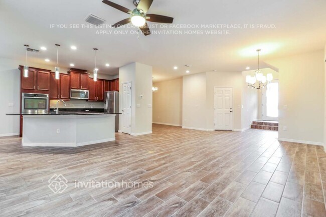 4954 Wandering Way, Wesley Chapel, FL 33544 - photo 4