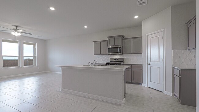 9709 Austin Hollow Rd, Crowley, TX 76036 - photo 4