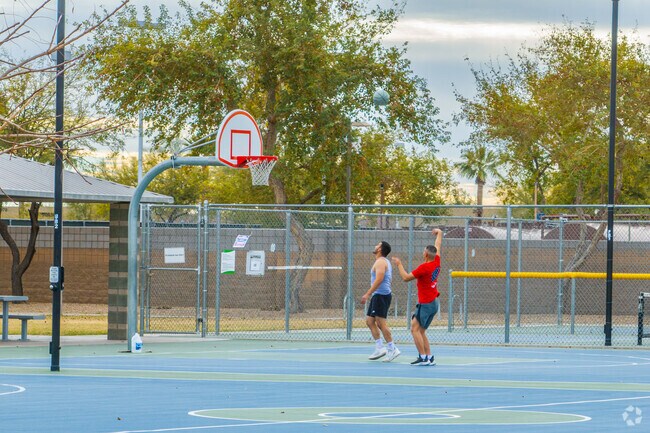 There are many local basketball courts in Goodyear.