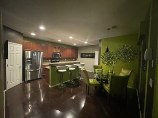601 Menaul Blvd NE Unit 1502, Albuquerque, NM 87107