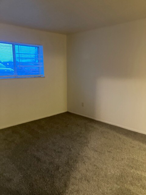 21681 Hillside Dr unit 3B, Clinton Township, MI 48035 - photo 7