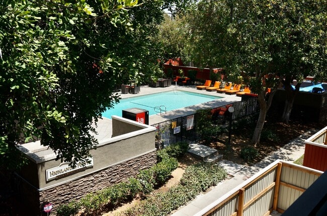 Highlander Pointe Apartments, Riverside, CA 92507 - photo 2