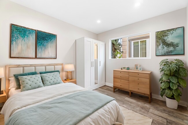 2061 N Vermont Ave unit 2057 half, Los Angeles, CA 90027 - photo 7