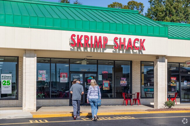 Skrimp Shack is a restaurant near Chestnut and serves delicious seafood at an affordable price.