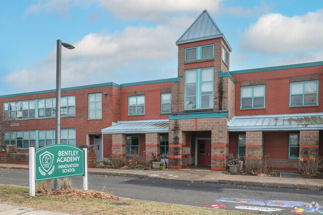Bentley Academy Charter School provides education in the neighborhood of 
Salem.