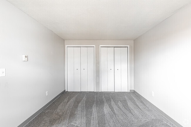 Valley View Apartments, Holyoke, MA 01040 - photo 7