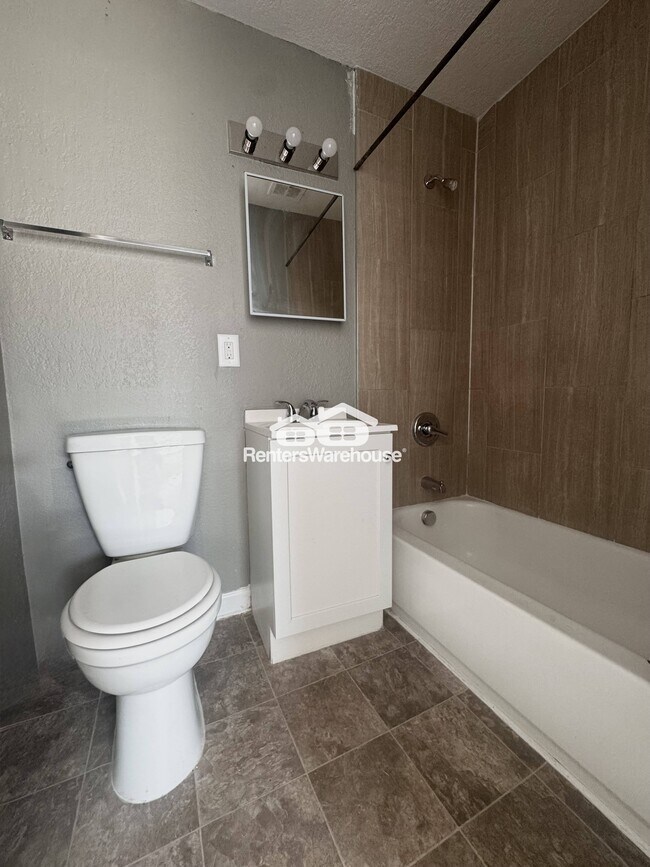 1000 24th St, Des Moines, IA 50311 - photo 7