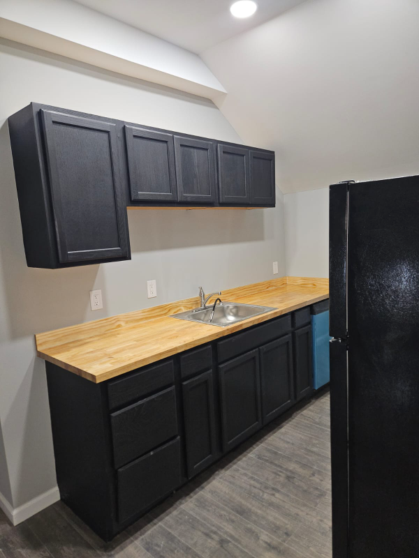 158 Cliff St unit 2nd flr, Norwich, CT 06360 - photo 7