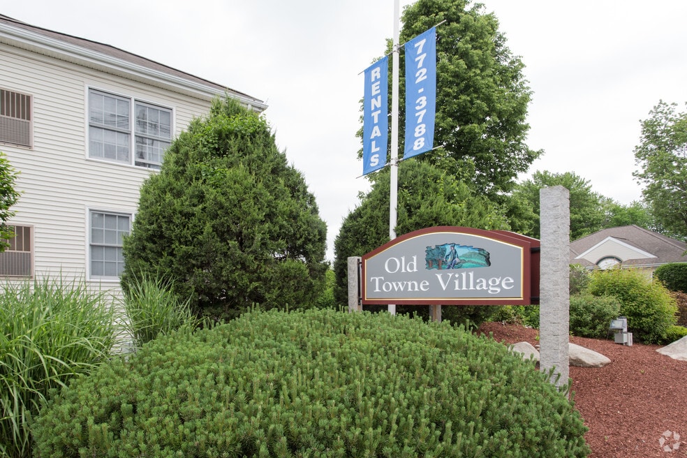 Old Towne Village, Ayer, MA 01432 - photo 1