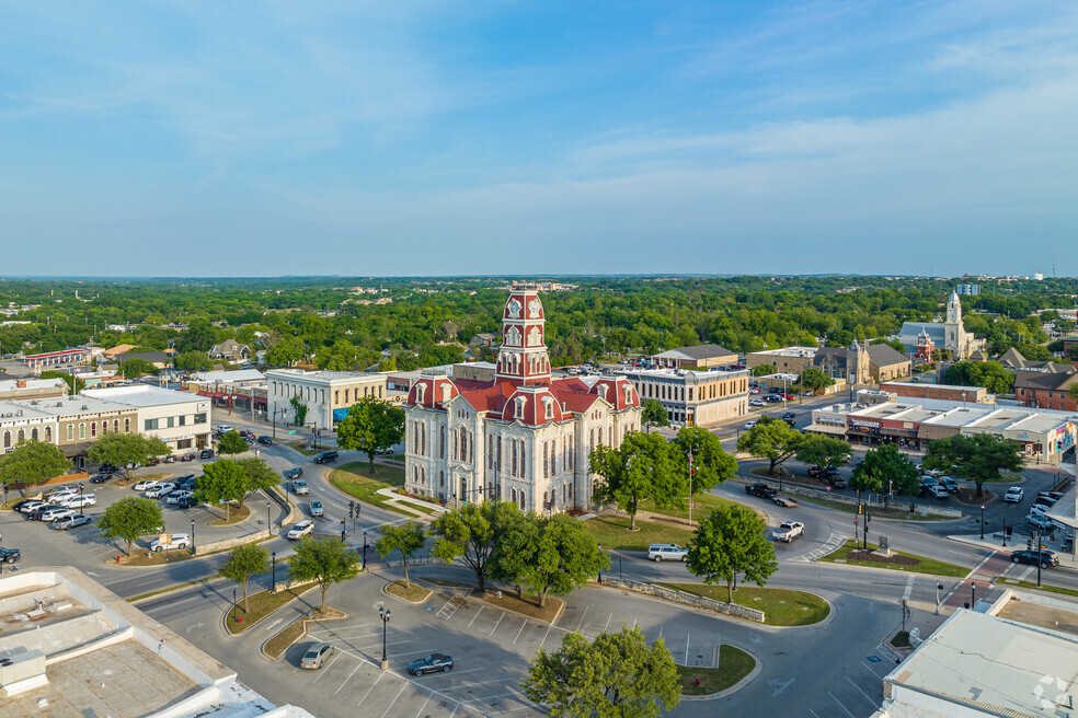 Ikard Elementary School, Weatherford TX Rankings & Reviews - Homes.com