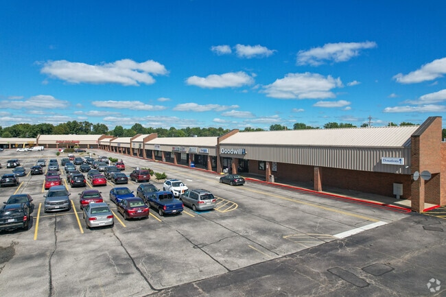 Many strip malls are located around Sagamore Hills.