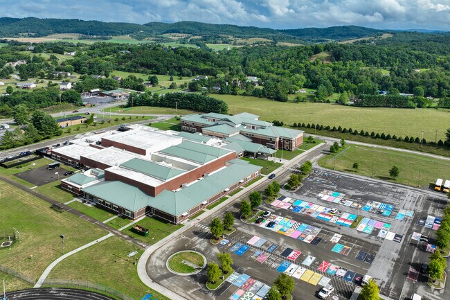 Auburn High School serves students in grades nine through twelve in the Plum Creek area.