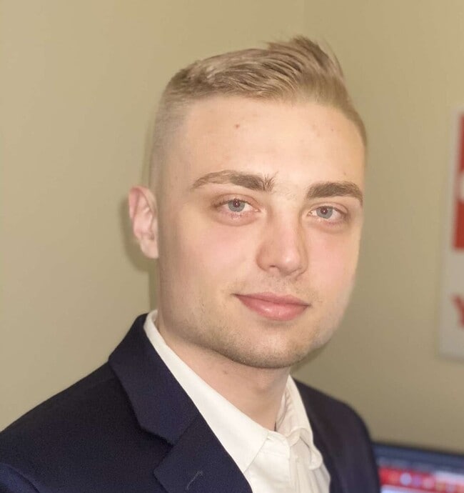 Agent Photo