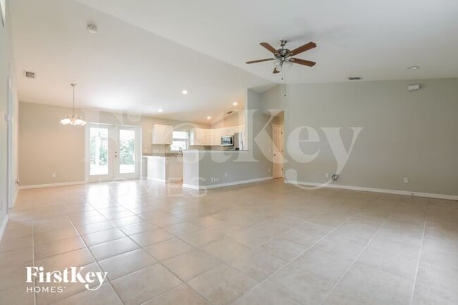 11940 Helicon Ave, Port Charlotte, FL 33981 - photo 4