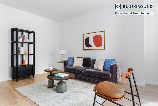 160 E 48th St unit FL13-ID1479, New York, NY 10017 - photo 3