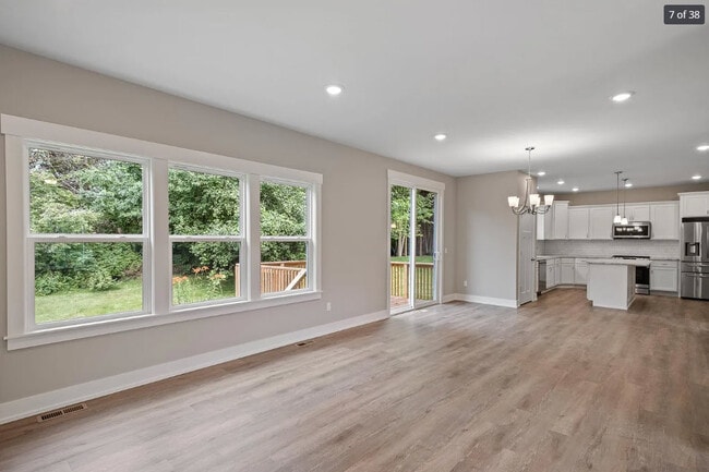 5453 W Heathwood Dr SE, Grand Rapids, MI 49512 - photo 7