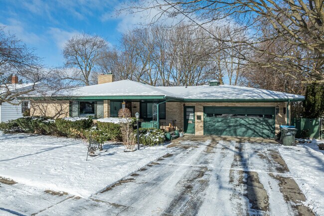 Ranch homes are quite common in the Sheldon Park neighborhood.