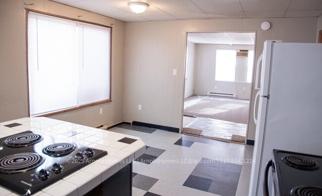 1024 W Trindle Rd unit 1, Mechanicsburg, PA 17055 - photo 4