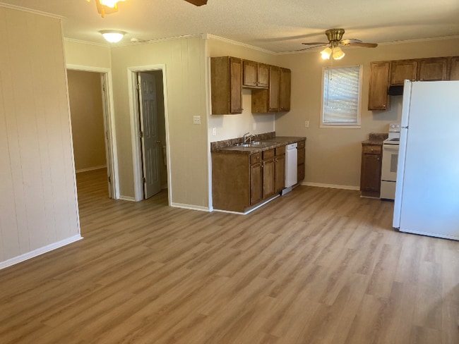 202 Mountain View Dr, Hampton, TN 37658 - photo 5