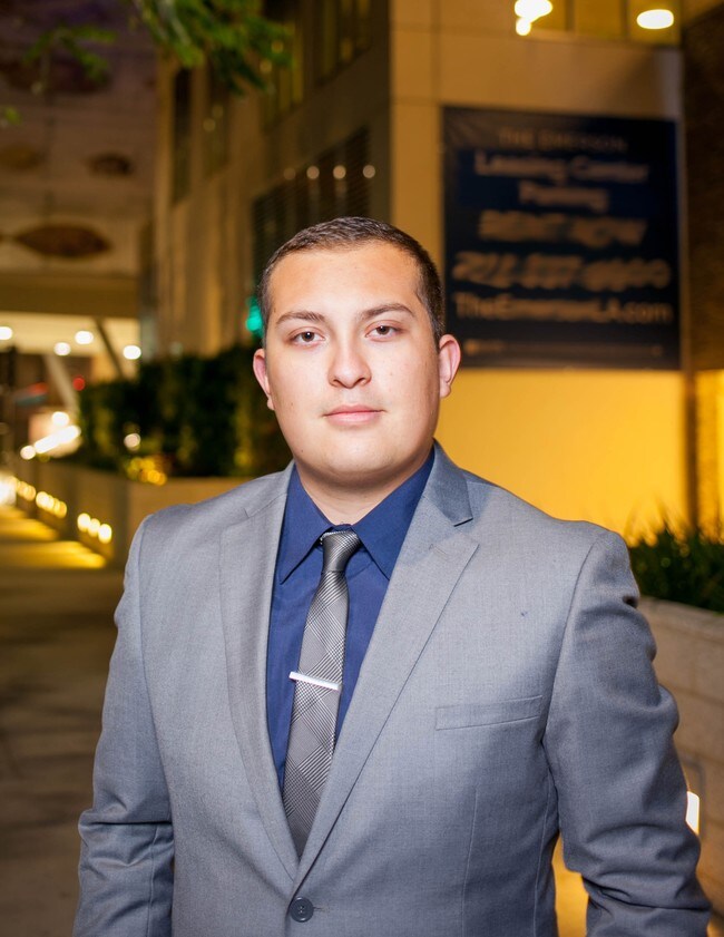 Agent Photo