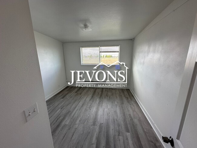 Wingspan Landing - 6379 Arnold Dr NE, Moses Lake, WA 98837, Moses Lake, WA 98837 - photo 2