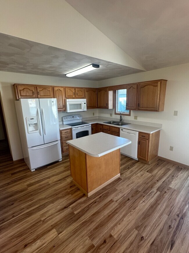 123 Eagles Point W, Lima, OH 45805 - photo 7