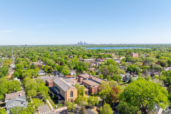 Carondelet Catholic boasts to be an esteemed private school.