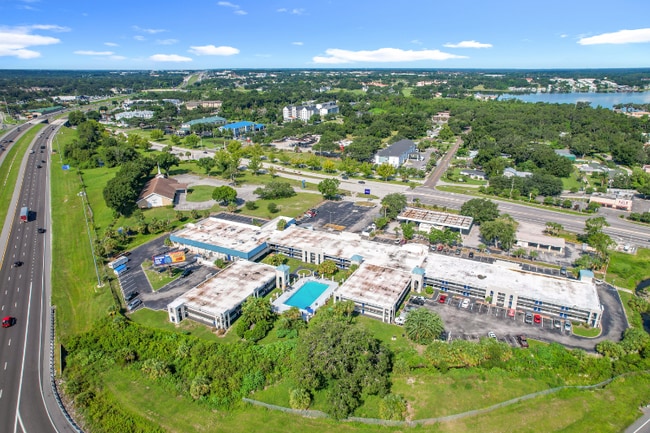 4645 N Socrum Loop Rd unit Double Studio Renova, Lakeland, FL 33809 - photo 2