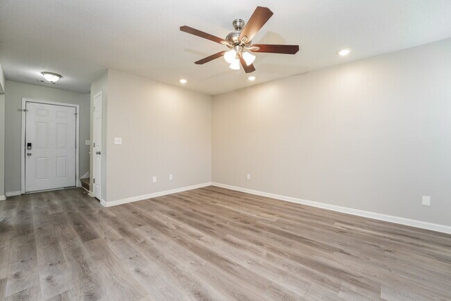 7211 Mill Arbor, Lithonia, GA 30058 - photo 4