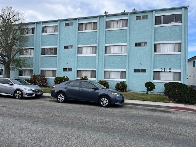 2115 Mathews Ave, Redondo Beach, CA 90278 - photo 1