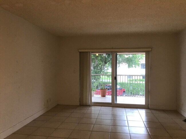 760 SE 2nd Ave unit D214, Deerfield Beach, FL 33441 - photo 6