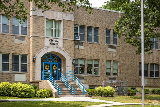 The main entrance to Central Middle School, Long Hill, NJ.