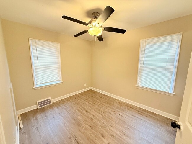 15885 Eastwood St, Detroit, MI 48205 - photo 6