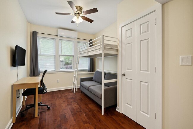 4633 Walnut St unit B, Philadelphia, PA 19139 - photo 4