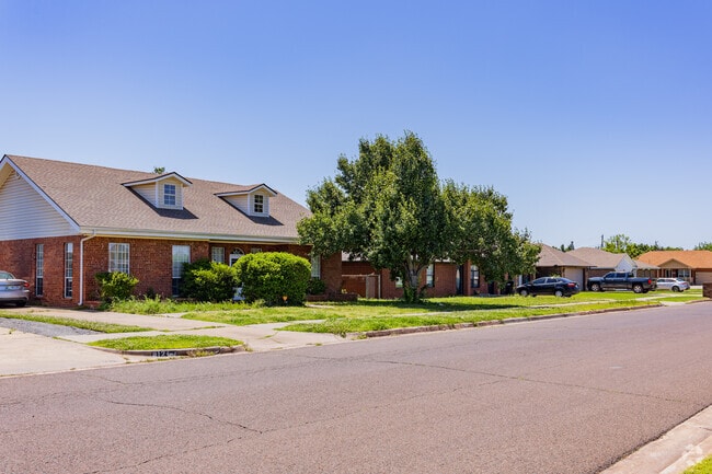Owners take great pride in maintaining their homes in Regency Park.