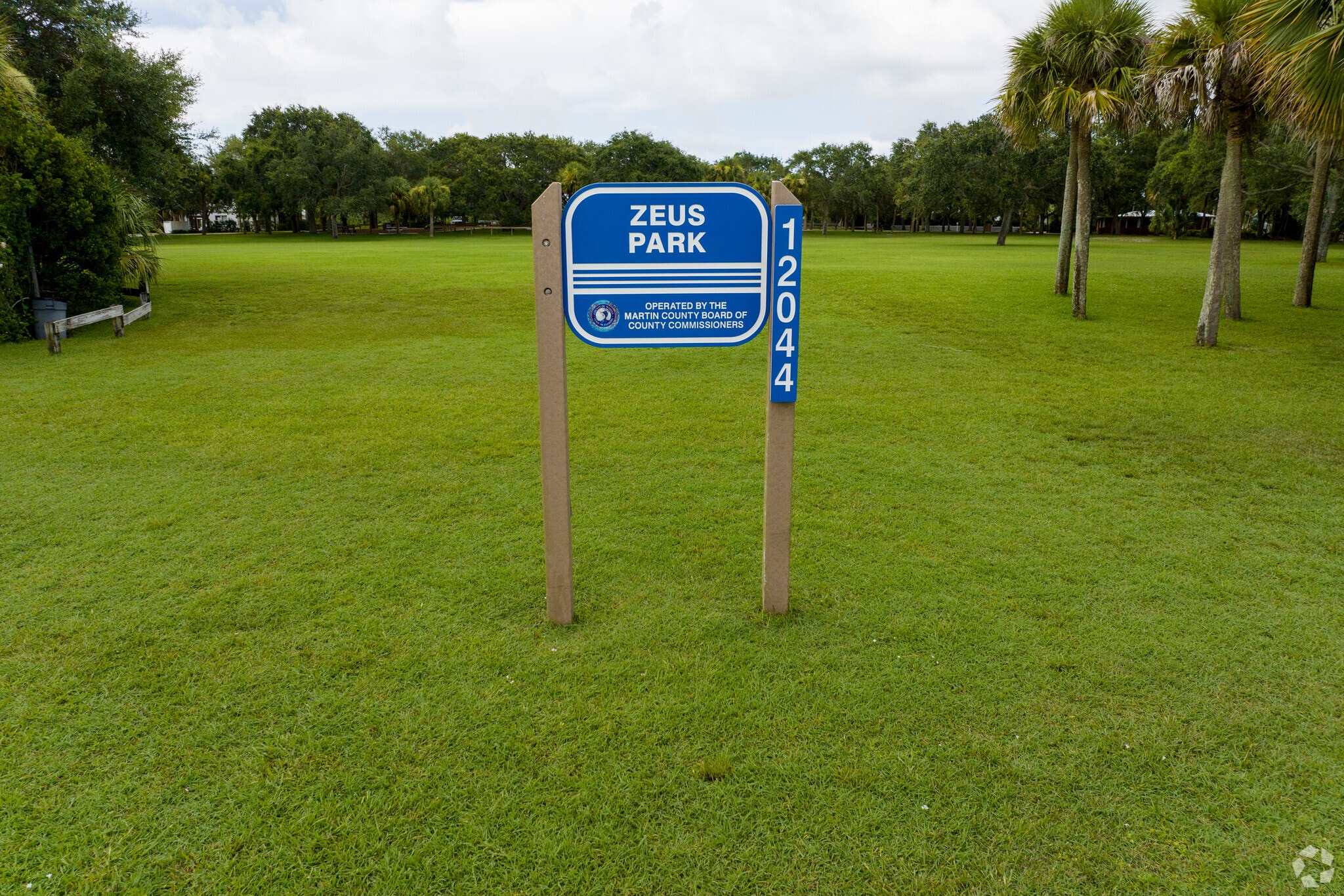 About Hobe Sound Schools, Demographics, Things to Do