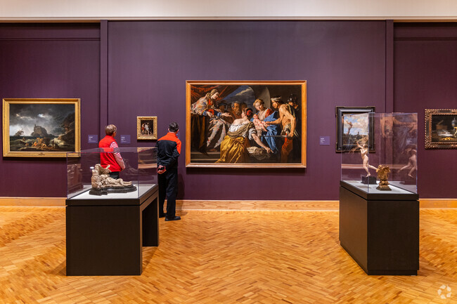In Straw-Smyth you can find Currier Art Museum featuring works of art from America and Europe.